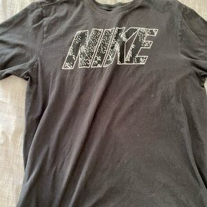 Nike tshirt